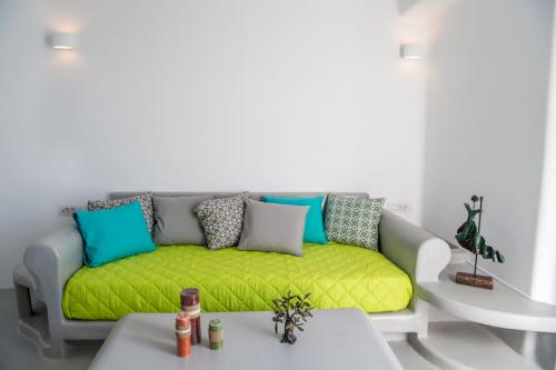 baxedes-la-bellezza-hotel-santorini-5